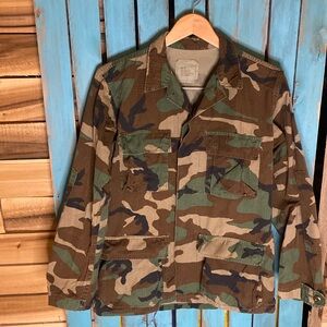 Vintage Y2K US Army woodland camouflage bdu top size small long green brown tan